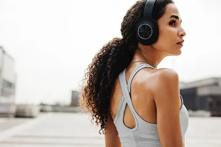Bluetooth Headphones Won't Charge or Turn On [12 Solutions]