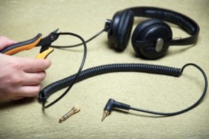 Do Headphone Jacks Wear Out and How to Fix Them If They Do? - Audio MAV