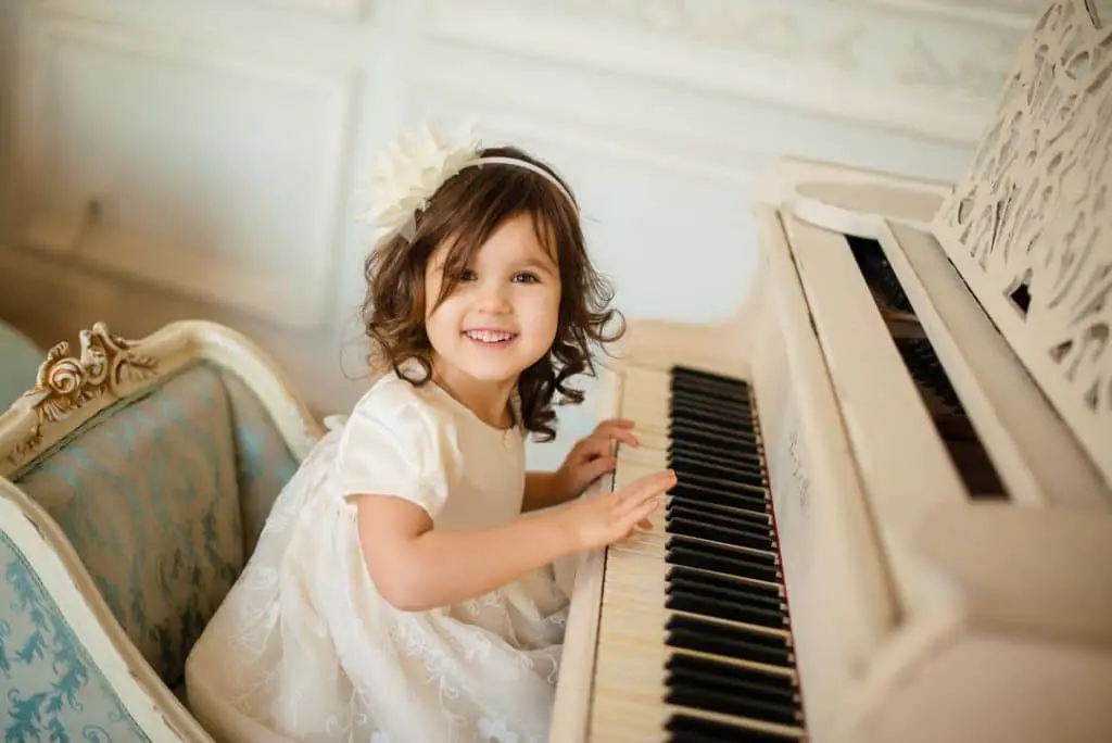 The best pianos for kids between 3 and 6 years