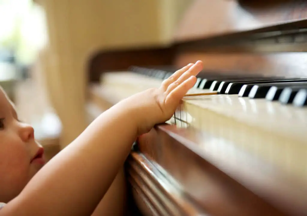 The best pianos for toddlers between 1 and 3 years