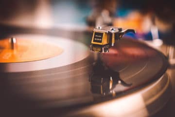 How to loop vinyl records