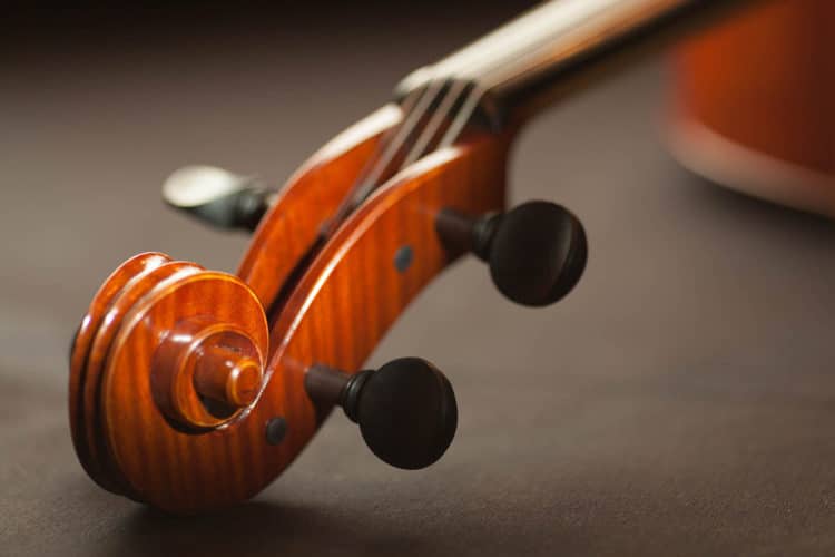 Geared pegs on a violin why isn't everyone using them