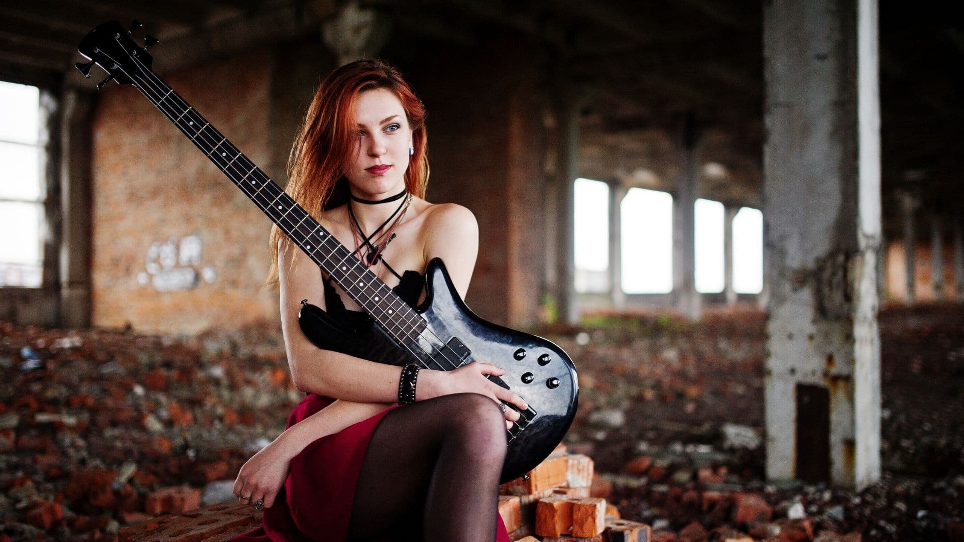 Best Guitars with Thick Necks Audio MAV