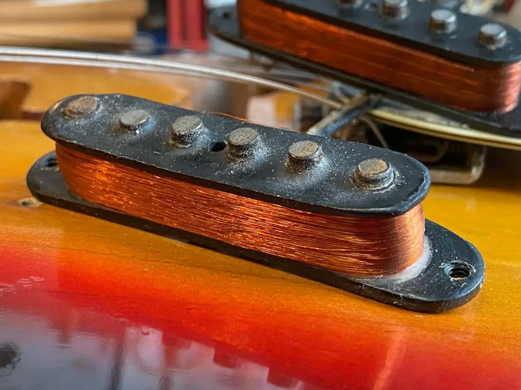 Ceramic Vs. Alnico: Which Pickups Sound Better? - Audio MAV